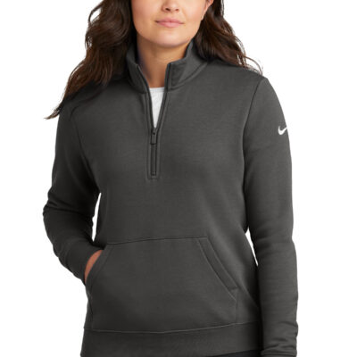 Nike Women's Club Fleece Sleeve Swoosh 1/2-Zip - 160 "R" LOGO